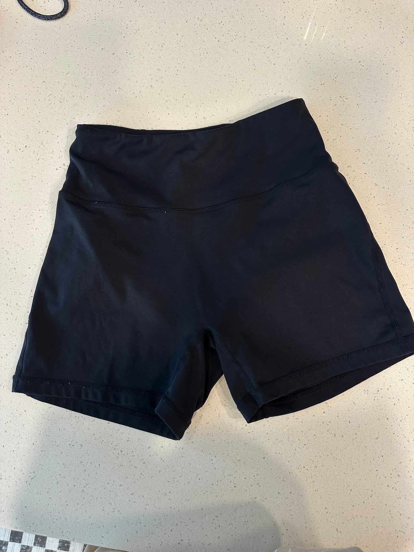 Alphalete Shorts - small
